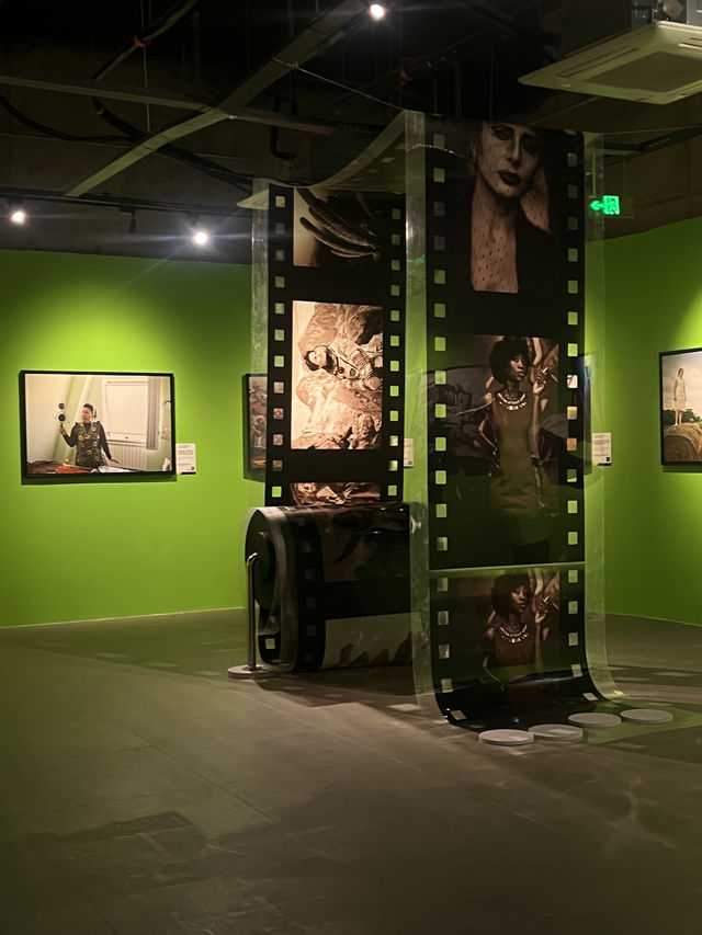 國家地理“百年魅力·天生出彩”經典影像大展-蘇州站 | 湖西界美術館