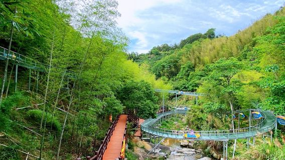 gu yun dong hu jing qu ( xi nan zhen dong hu lv you feng jing qu )