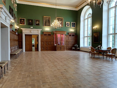 Dzików Castle