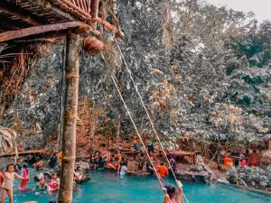 Bunut Ngengkang Attraction