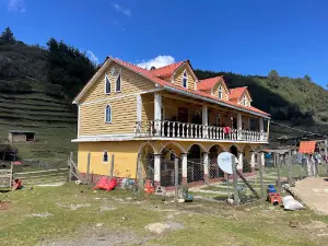 Laguna Magdalena Parqueo