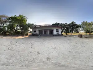 Mela Maidan, Nainijor