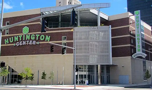 Hotels near Huntington Center