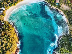 Hiriketiya Beach