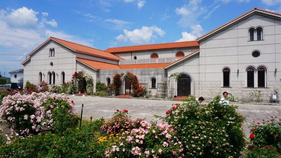 Toyoshina Modern Art Museum