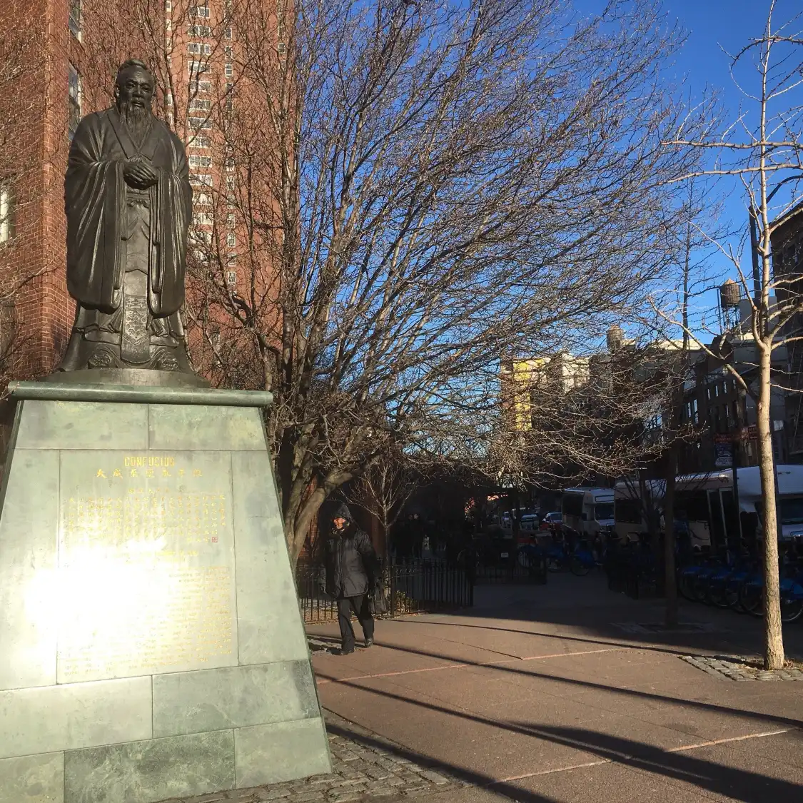 Statue of Confucius 주변 호텔
