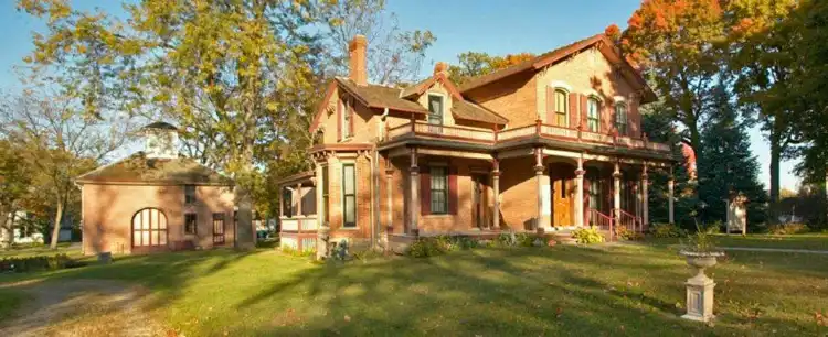 Hotels in Marion