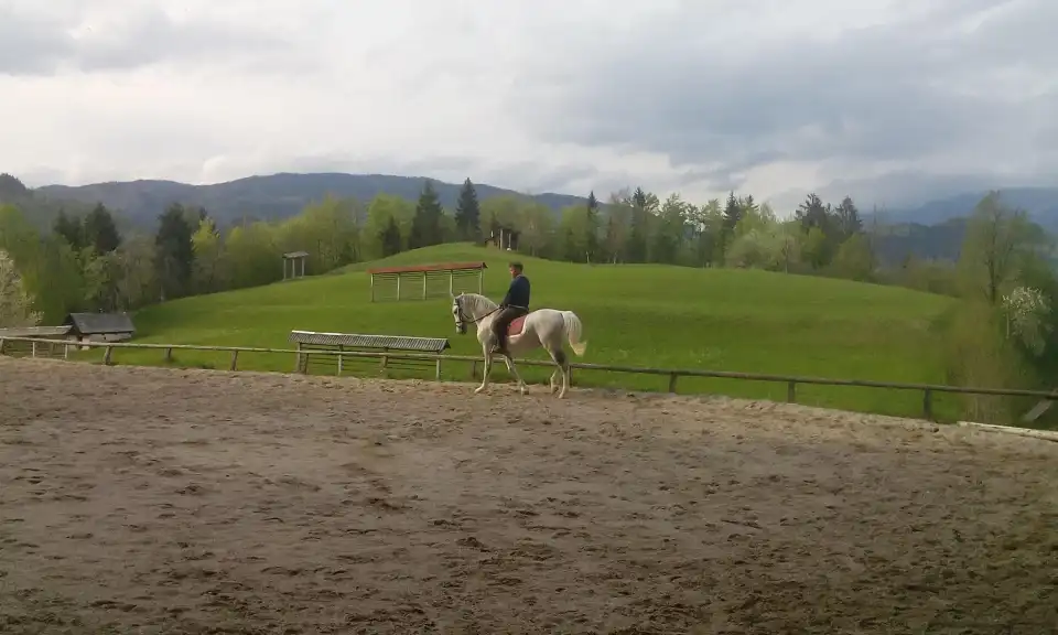 5_Farm at Kolenc