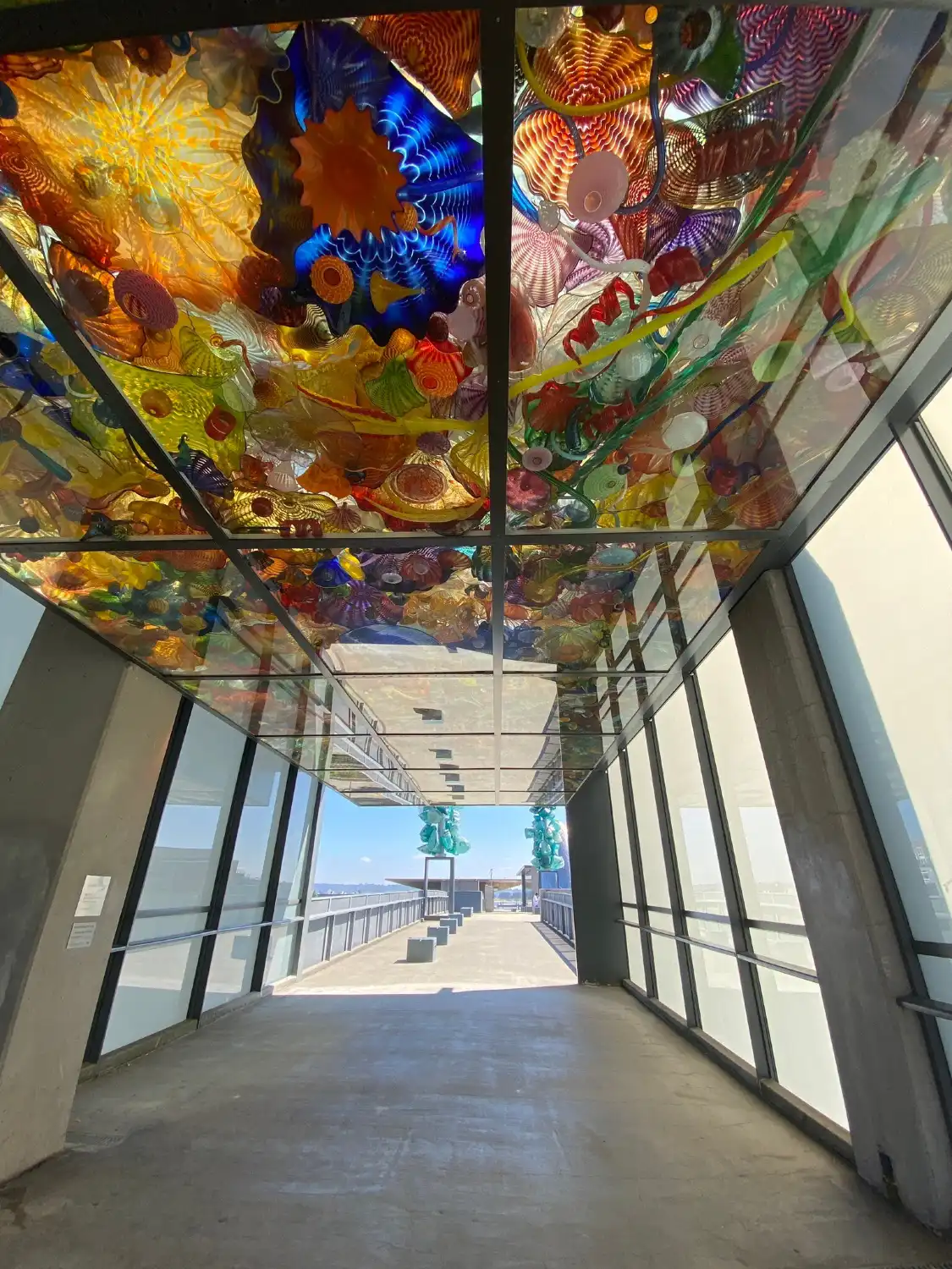 Hotels near Chihuly Bridge of Glass