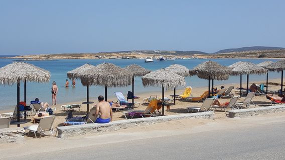 Agioi Anargyroi Beach