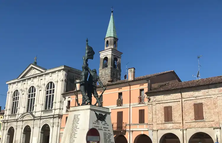 Hotels in Pomponesco