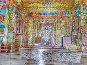 Parshwapuram Swetamber Jain Mandir Tirth