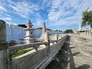 Patung Dewi Kwan Im