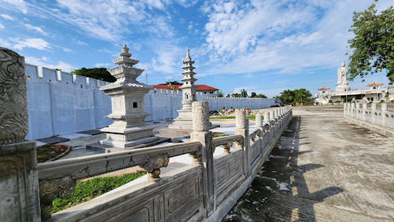 Avalokitesvara Statue
