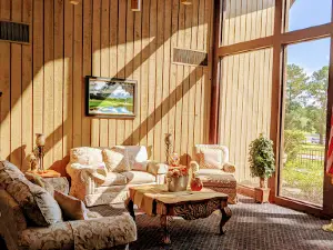 Westwood Shores Country Club