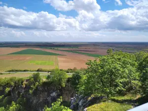 Harsány-hegyi csata emlékmű