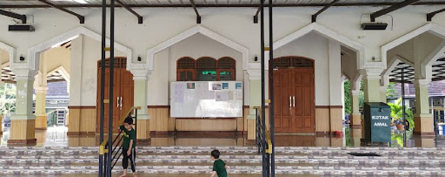 Masjid Ar Roudhoh Graha Loka