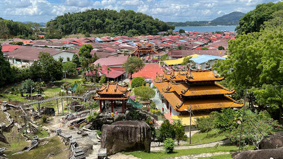 Chinese Temple (十八罗汉庙)