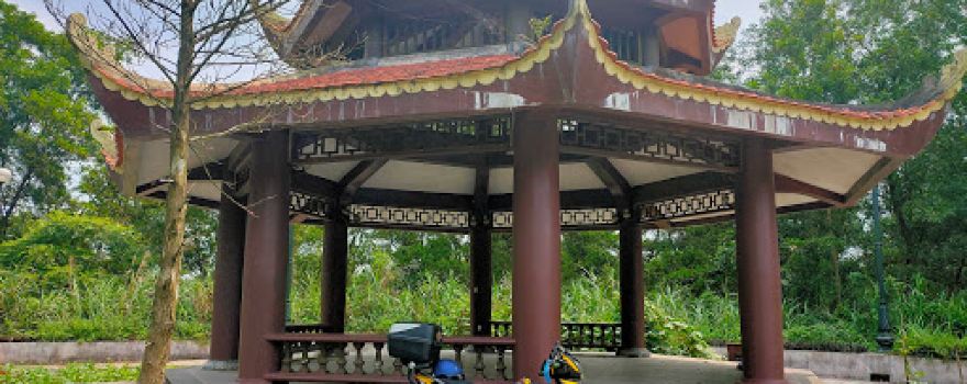 Thanh Giong monument