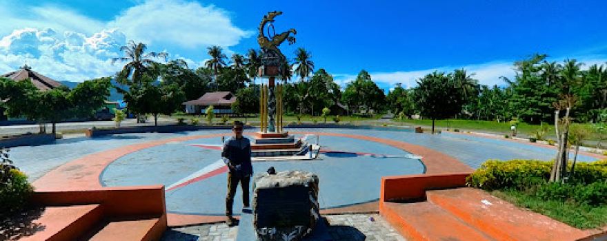 Tugu Khatulistiwa Sulawesi Tengah