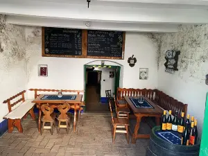 Cellars Plže