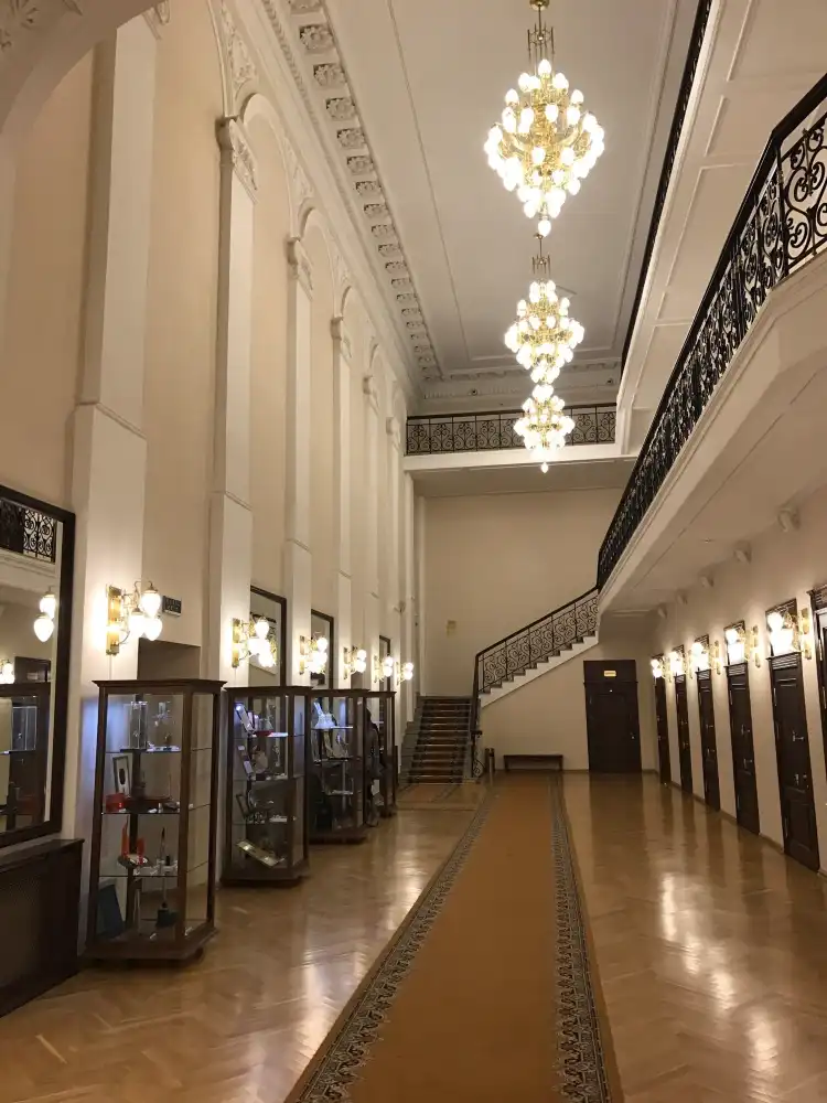 Hotels in der Nähe von Katschalow-Theater