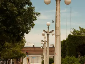Plaza Centenario (Obra del arquitecto Francisco Salamone)