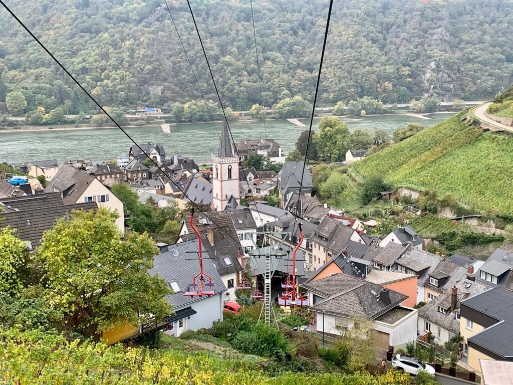 Niederwald-Seilbahn Assmannshausen - lower station (Chair Lift Car)
