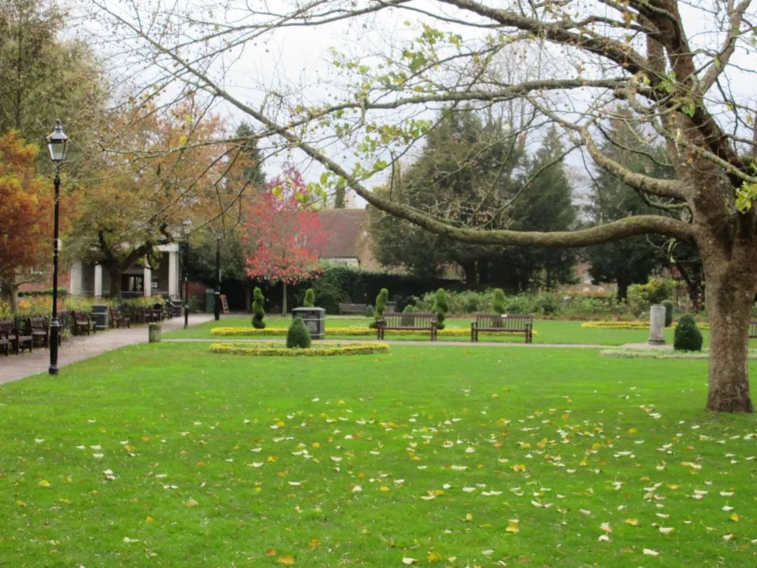 5_Abbey Gardens