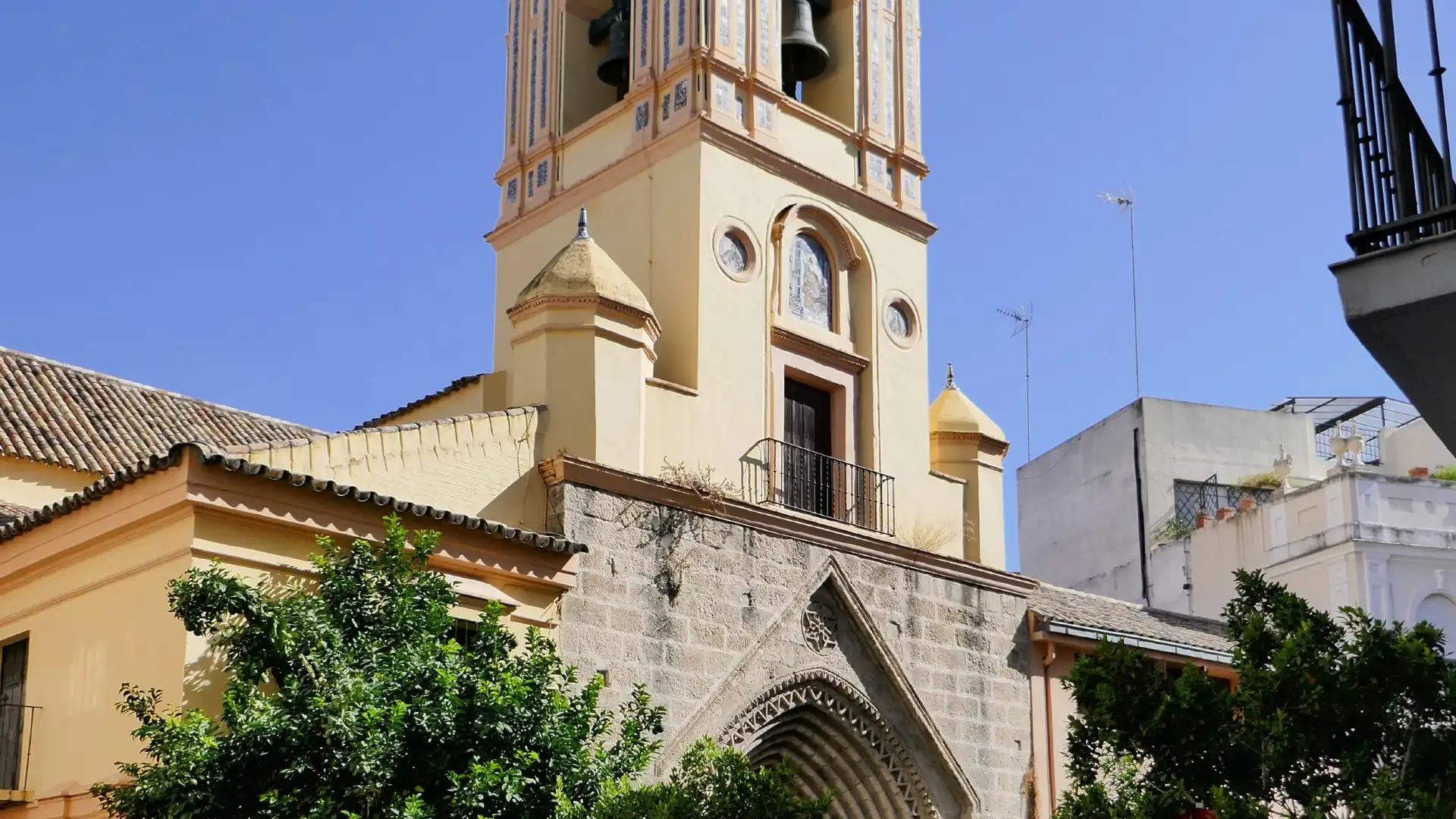 Hotels near Iglesia de San Isidoro