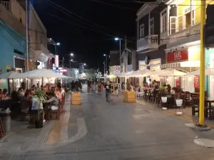 Plaza Bolognesi