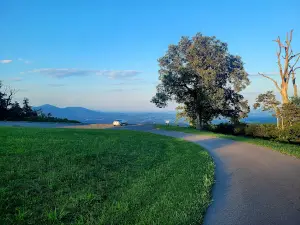 Devils Backbone Overlook