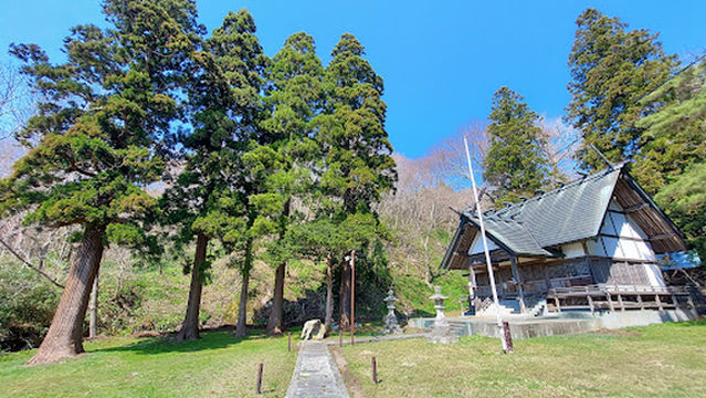 Tokuyamadai Shrine