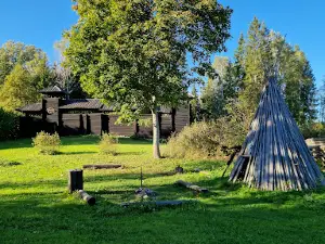 Kassinurme muinasmaa teemapark