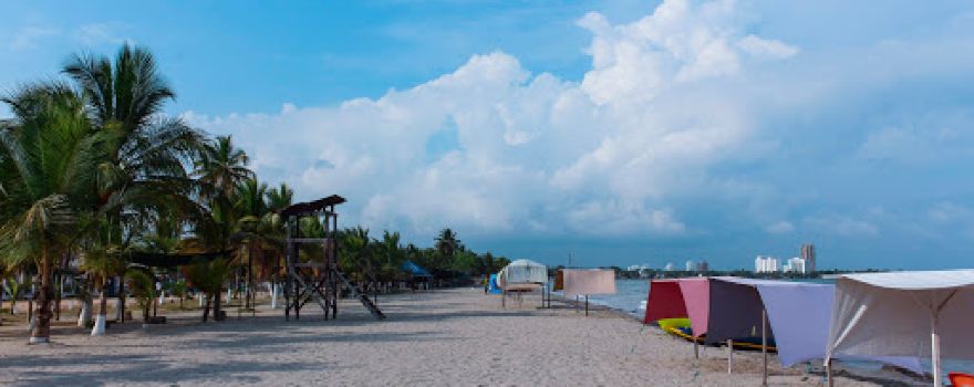 Playa Base Coveñas