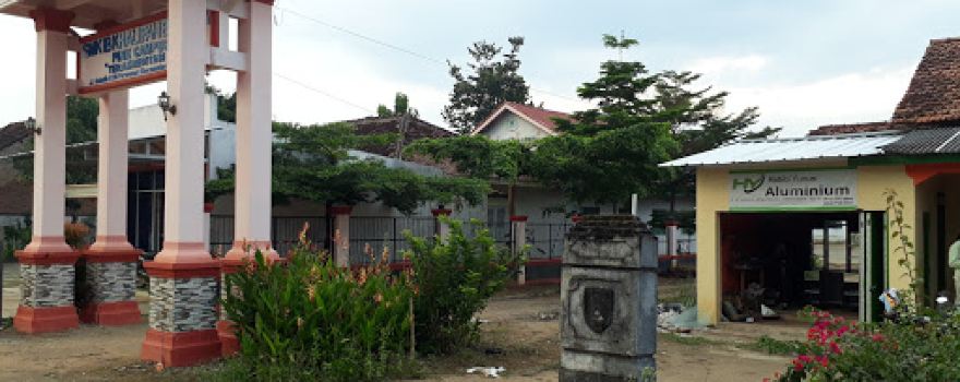Gedung Olah Raga Purwoasri