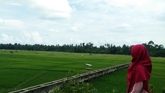 Danau Wisata Bendungan Kari
