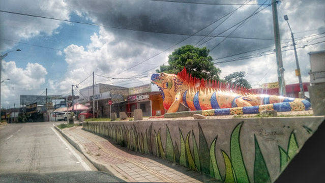 Monumento La iguana