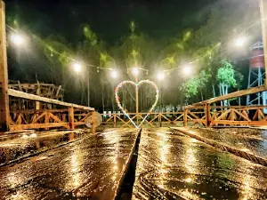 OBJEK WISATA ALAM BANSE ( BANSE DANCE CAFE )