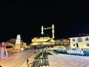 Çekerek Merkez Cami