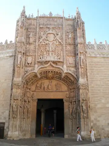 Hotels near National Museum of Sculpture