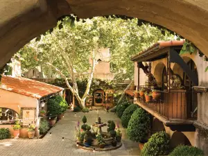 Tlaquepaque Arts & Shopping Village