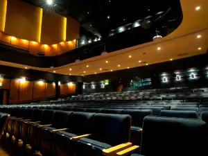 Queen's Theatre