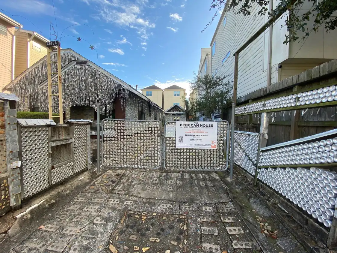 Hotels near Beer Can House