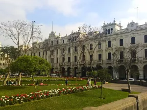 San Martin Square