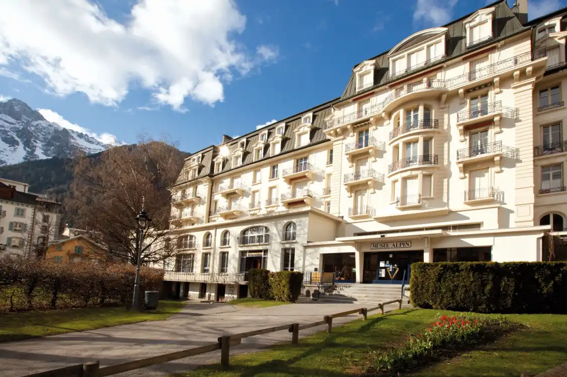 Hotels near Le Musee Alpin