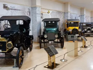 World Automobile & Piano Museum