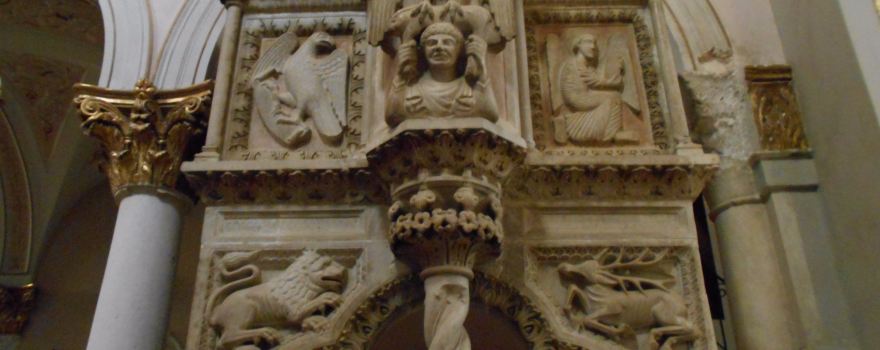 Cattedrale di Santa Maria Maggiore di Teggiano