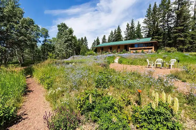 Hotels in Cariboo G
