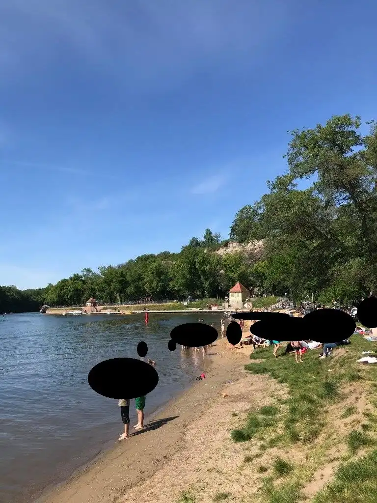Hotels near Saalestrand An Der Ziegelwiese